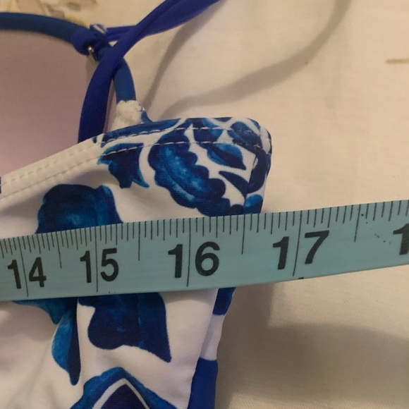 BNNT size Large Swimsuit - Picture 8 of 12